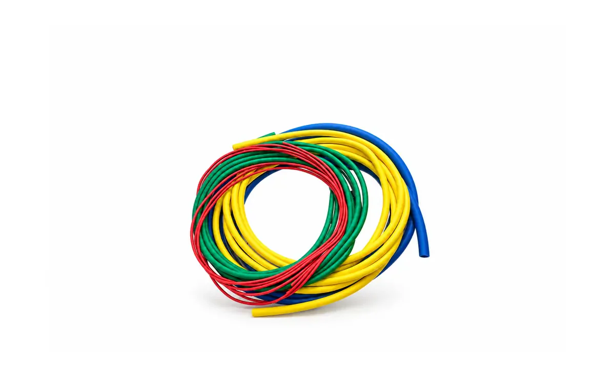 Juego ILPEA Flextube X4 con cuatro cintas enrolladas en rojo, verde, amarillo y azul sobre fondo blanco, sin precintos.